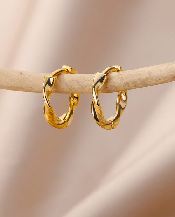 Dainty Twist Hoops